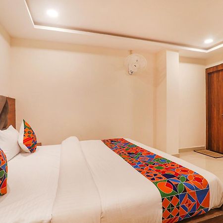 Fabhotel Rachna Palace And Banquets - Nr Lekhraj Metro Station Lucknow Eksteriør bilde