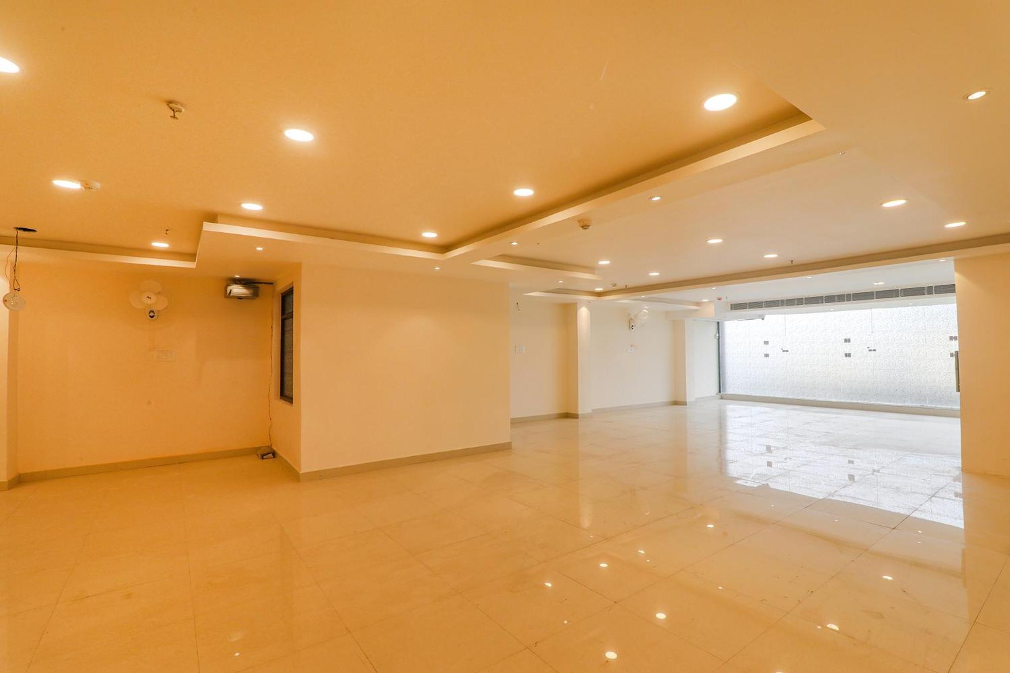Fabhotel Rachna Palace And Banquets - Nr Lekhraj Metro Station Lucknow Eksteriør bilde